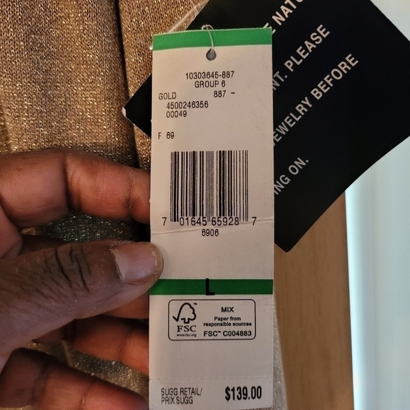 𝅺JONES New York Gold 💃🏾 - Picture 2 of 12